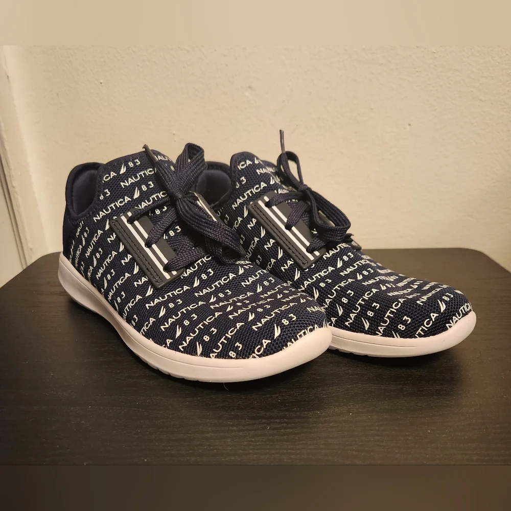 Nautica Women's Sneakers Size 8 - Picture 4 of 10